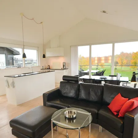 Two-bedroom Holiday In *