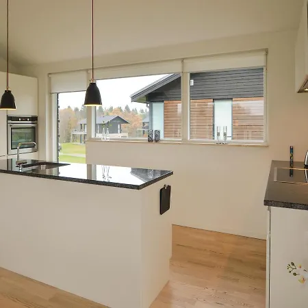 בית נופש Two-bedroom Holiday In *