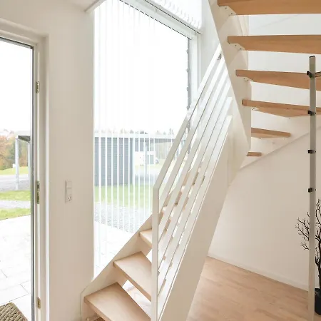 Two-bedroom Holiday In בית נופש *